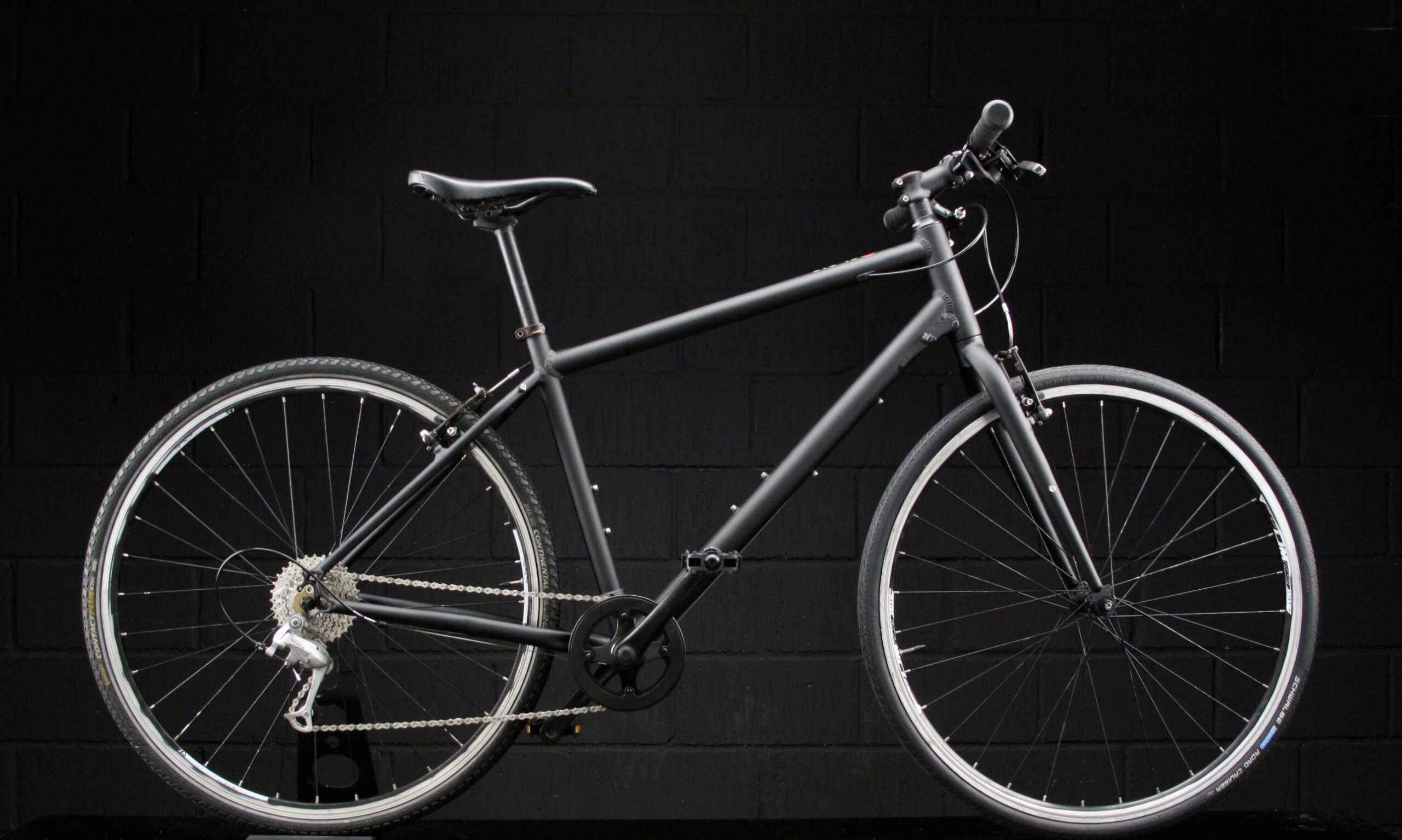 01-019 Pinnacle Hybrid Bike 48cm Frame